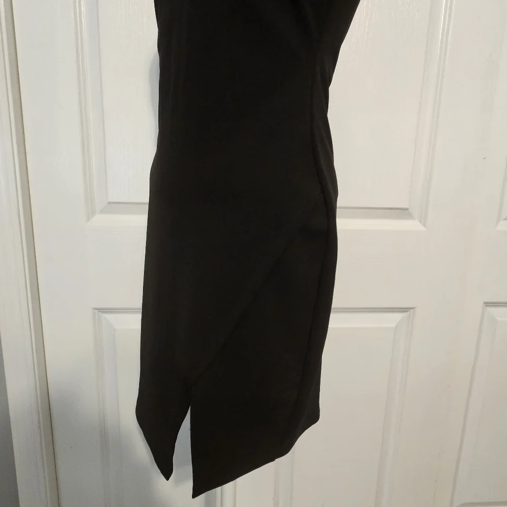 Lulu's Black One-Shoulder Long Sleeve Dress - Picture 5 of 9